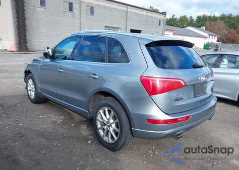 2010 Audi Q5 3.2 Premium из США, поврежденный, VIN WA1CKAFP2AA109504